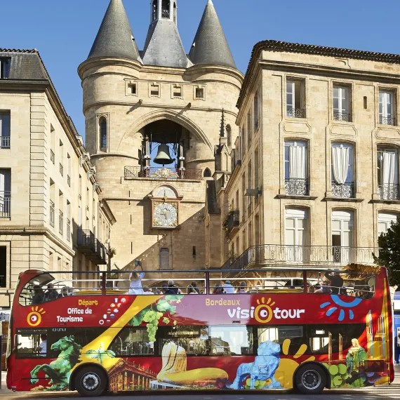 Hop on hop off Bordeaux 03.jpg